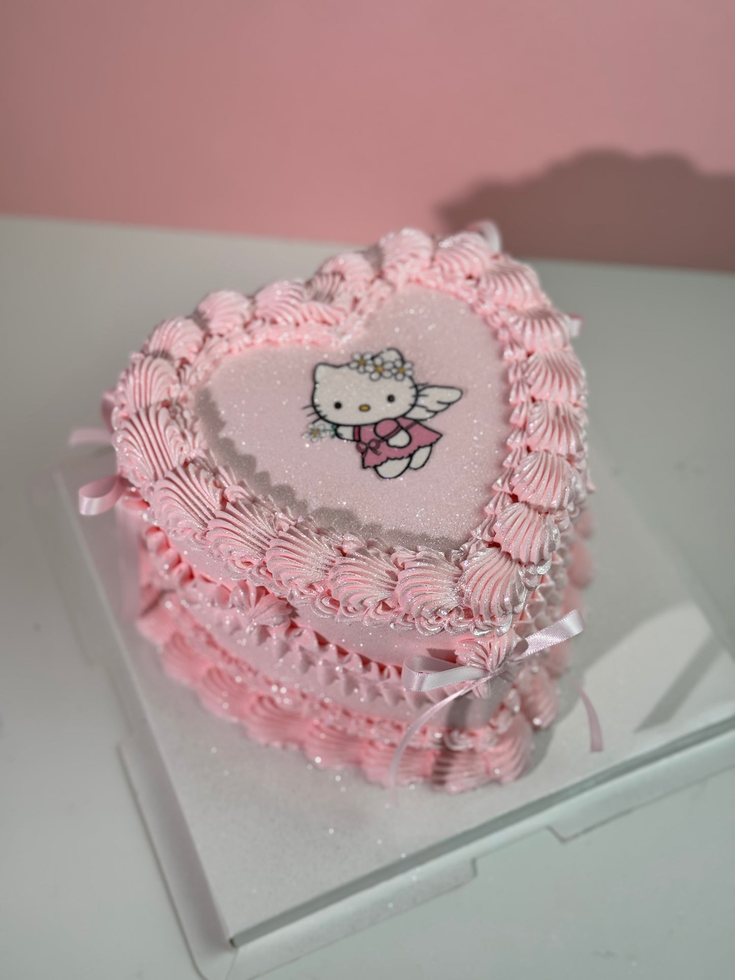 Hello Kitty Glitter Cake